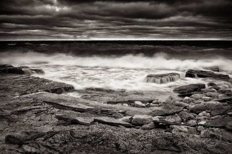 Turbulent seas at Georgian Bay SL9501