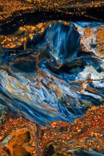 Abstract waterfall [Namibian Pietersite] RO8822