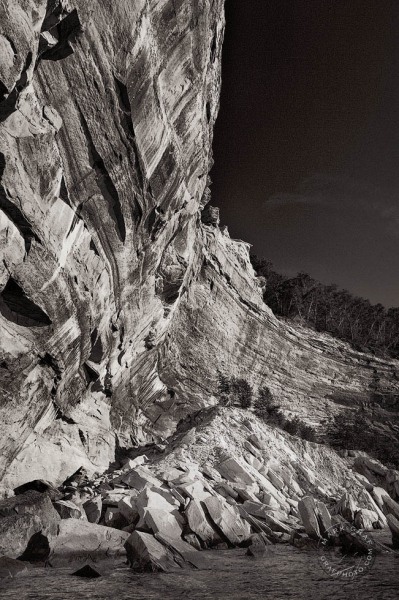Layered Walls of Pictured Rocks SL10537