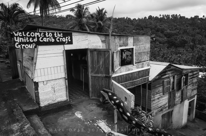 Caribbean island craft shop TV10795