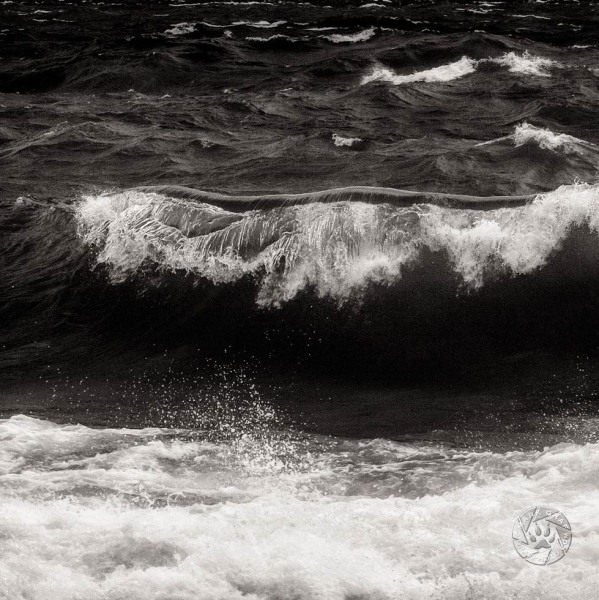 Turbulent seas II WA9598