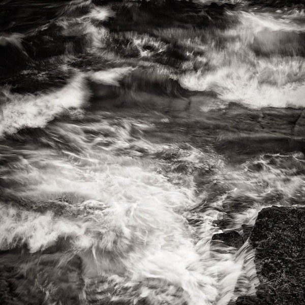 Turbulent seas WA9600