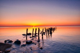 Sunrise at Lake Huron Dock Pilings SU10211