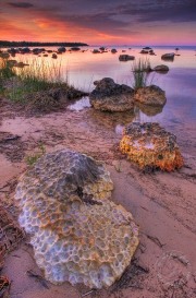 Limestone Boulders on Lake Huron SL9255