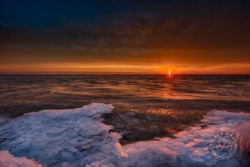 Shoreline Ice WI10064