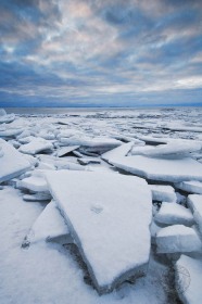 Stacking ice sheets WI8387