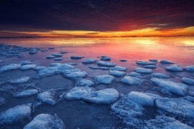 Ice Pancake Sunrise WI8706